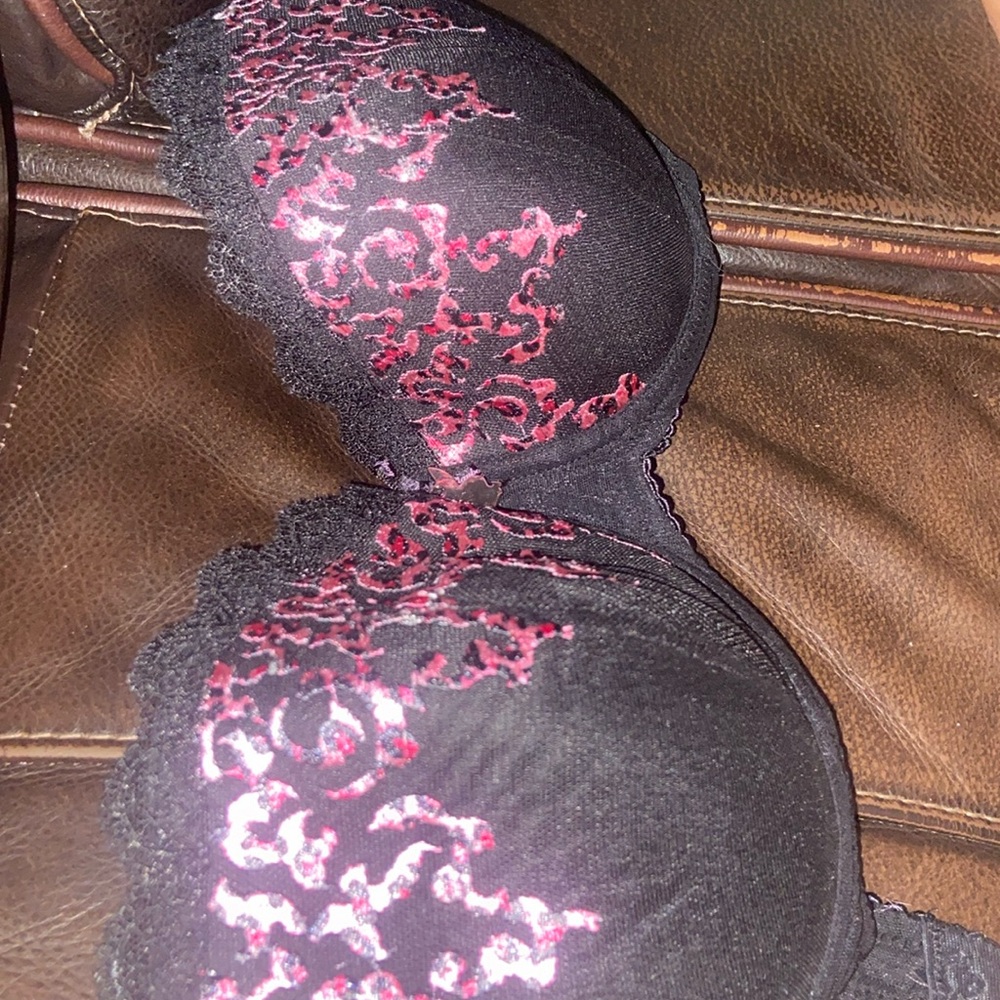 Strap less play boy cheetah print bra